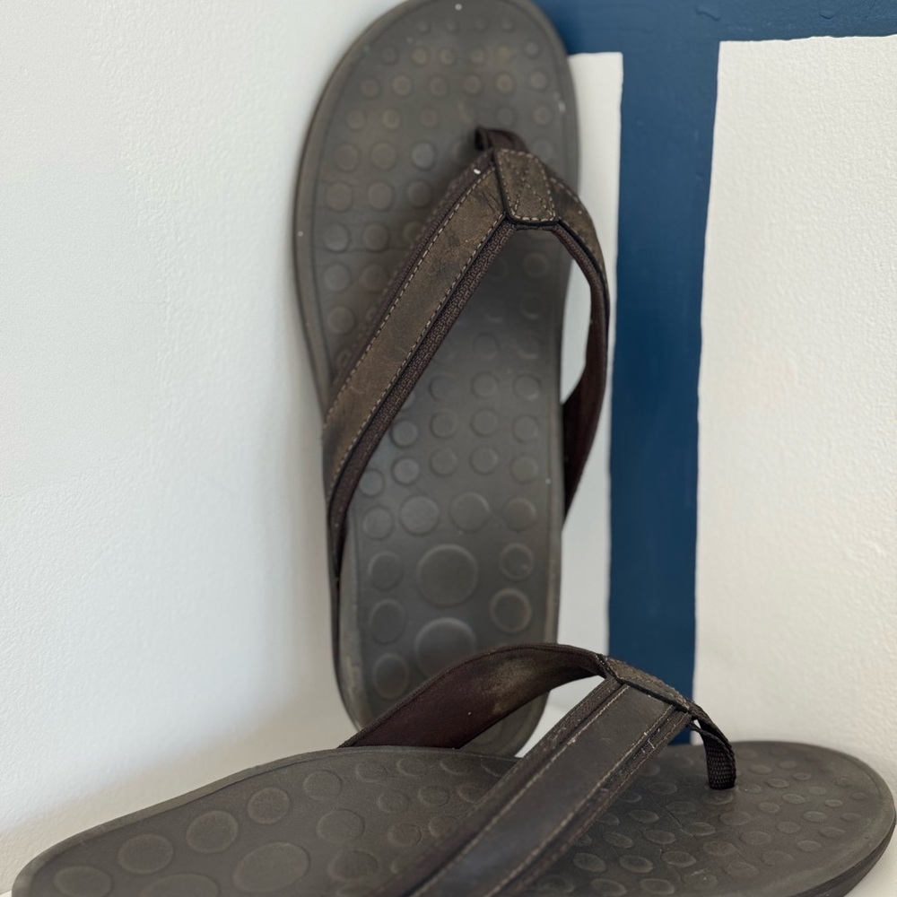 Men's Brown Flip Flop - Vionic